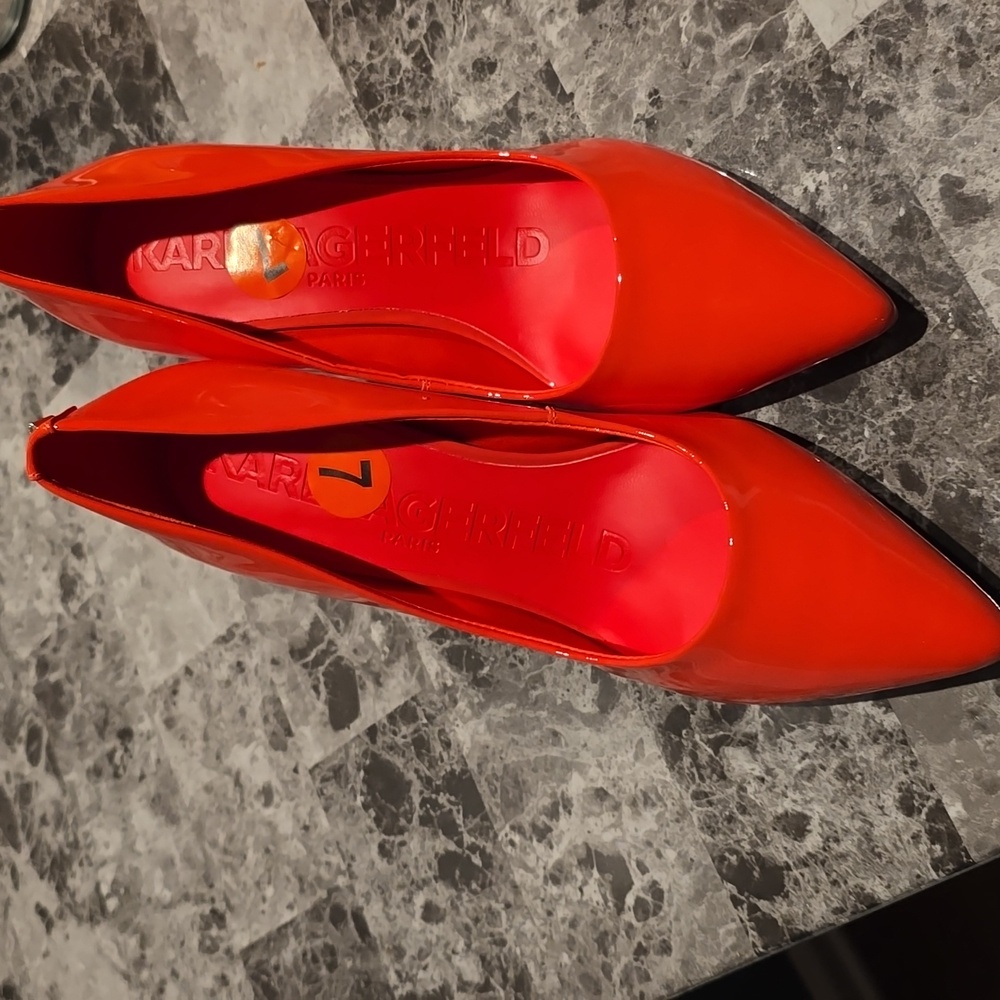 Karl Lagerfeld Paris Women's Royale Dress High Pump - Picture 6 of 9
